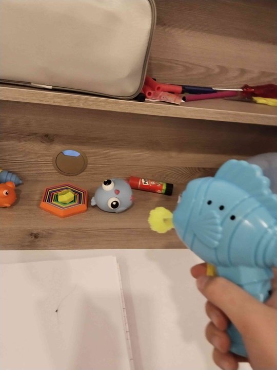 Canım olmayan canım kuşumu balık silağıyla esir alıyorum.