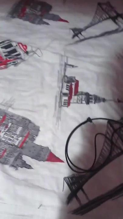 Kulaklığı prize sokarsak ne olur? (SAKIN EVDE DENEMEYİN)