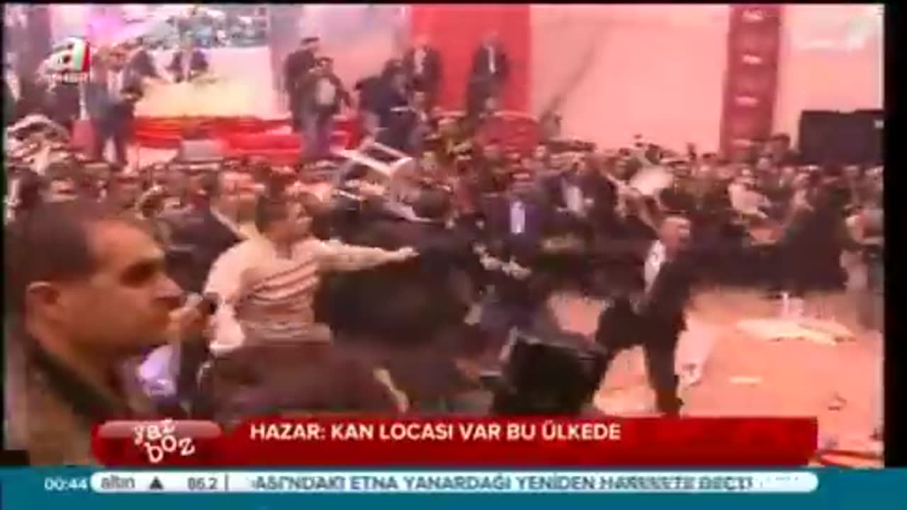 CHPNİN OLAYLI 2005 KURULTAYI