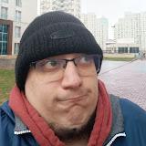 2 Aptal Content Warning Oynuyor