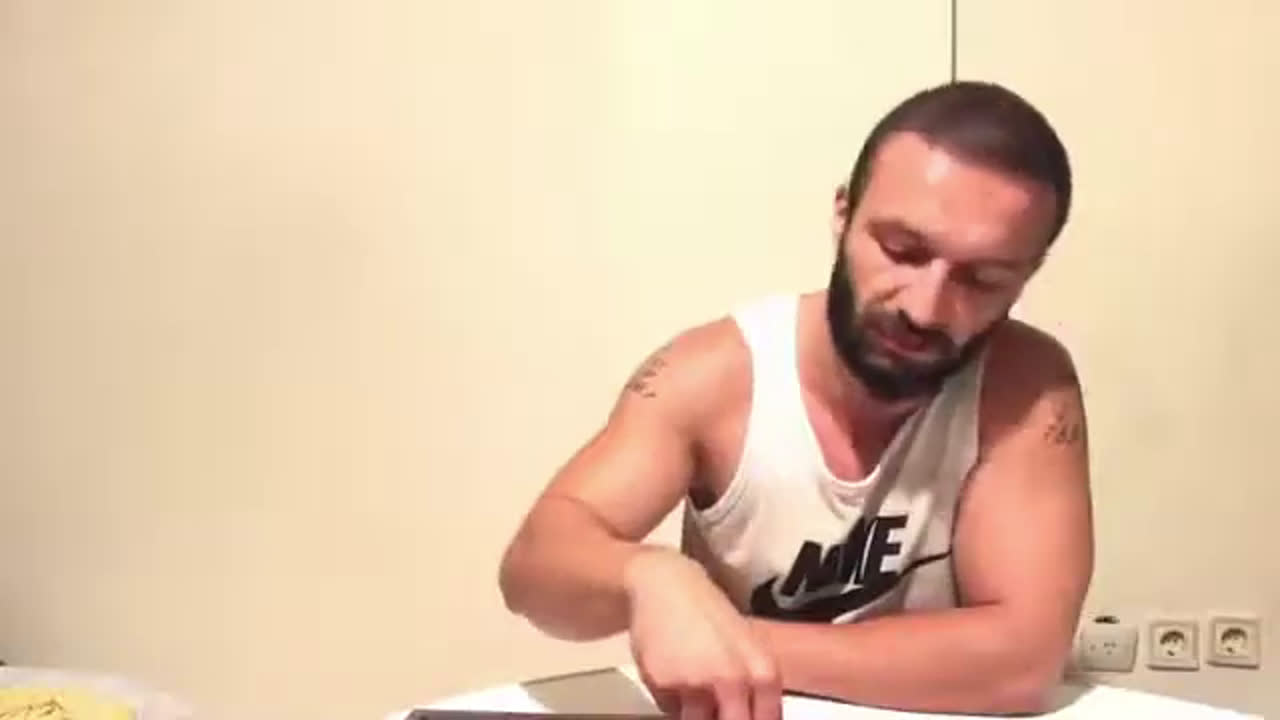 Aykut elmas ağlama hadi oyna