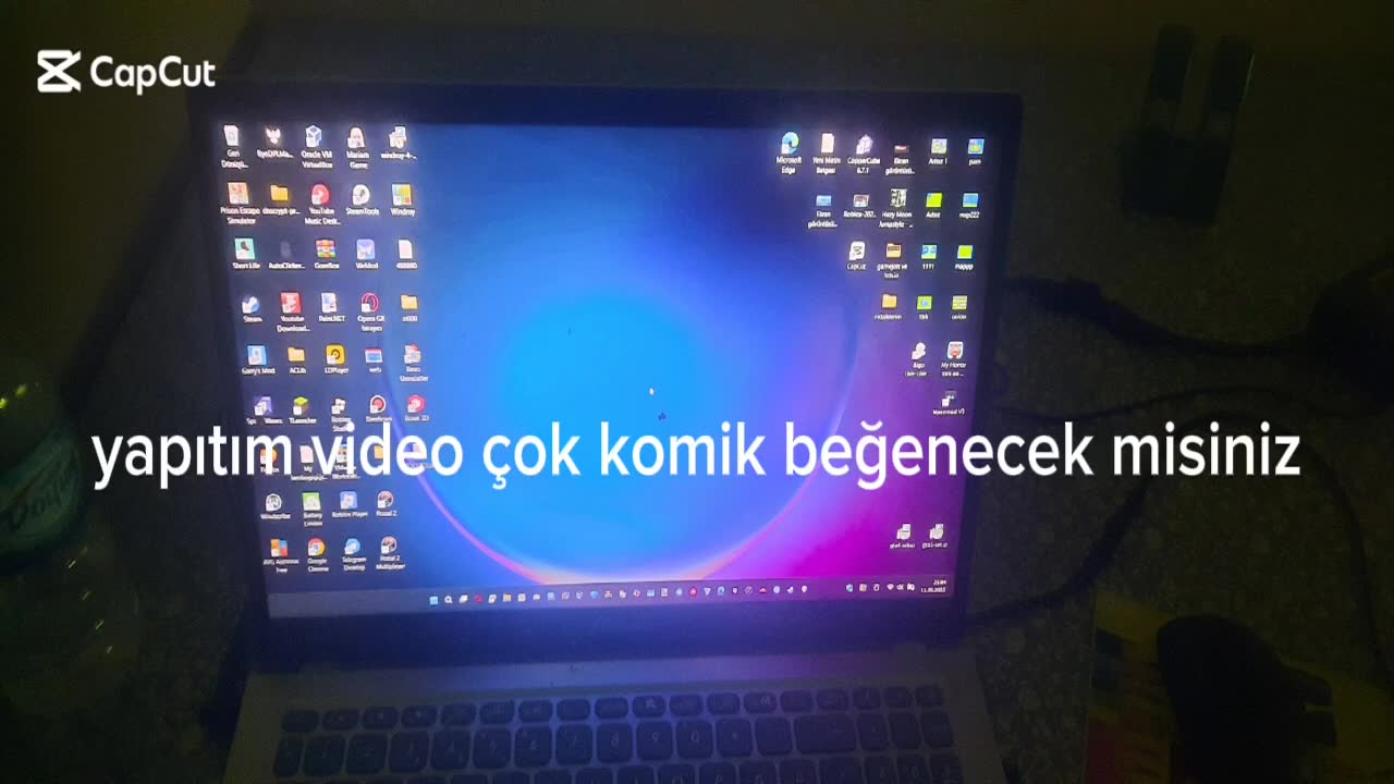 cats meet küfürbaz efekli yaptım ama komik mi sence