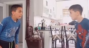 kavga eden veletler izle komedi