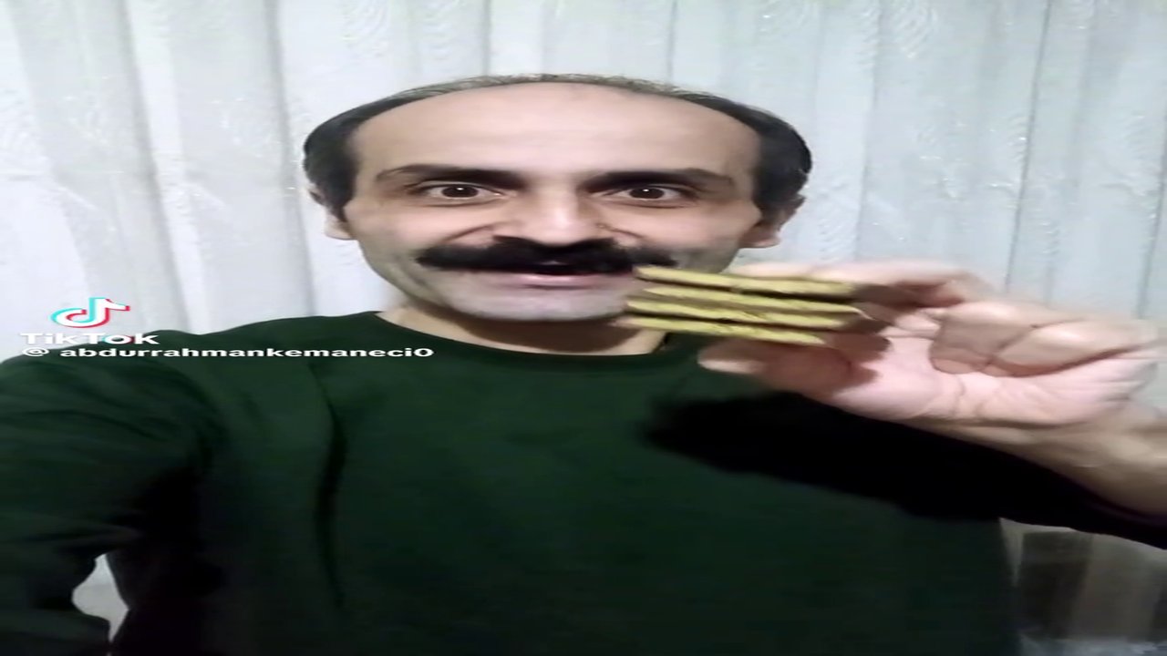 Dubai çikolatası yiyoruz