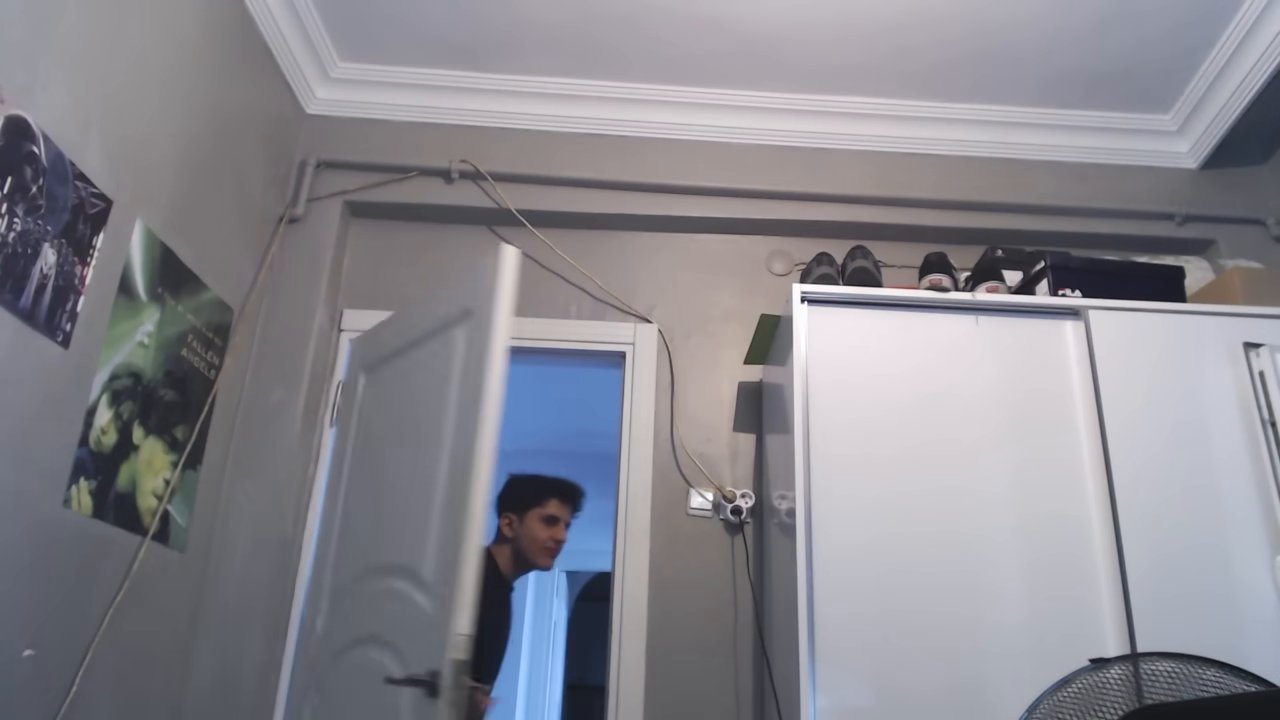 ROBLOXUMU GERİ VER.. - Can Demir